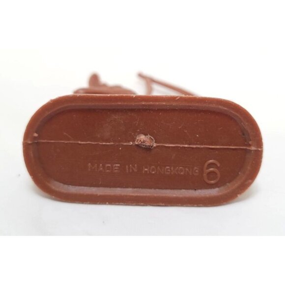 Vintage Plastic Toy Native American Archer Figurine - Made In Hong Kong - Brown - Picture 6 of 6